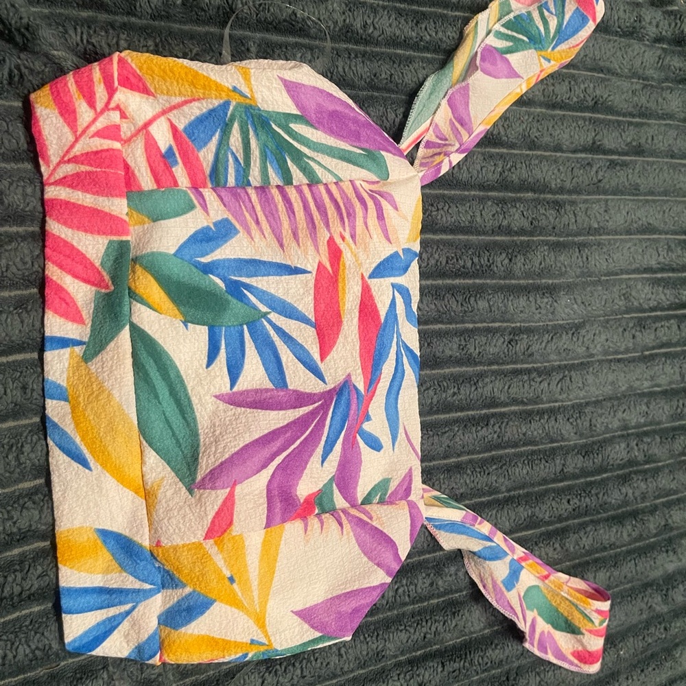 Colorful Leaf Print top